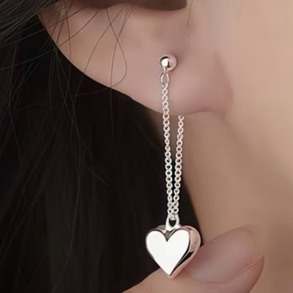 Elegant Silver Heart Drop Earrings - Picture 2 of 4